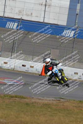 media/Nov-26-2022-Fastrack Riders (Sat) [[b001e85eef]]/Level 2/Session 3 Outside Turn 9/